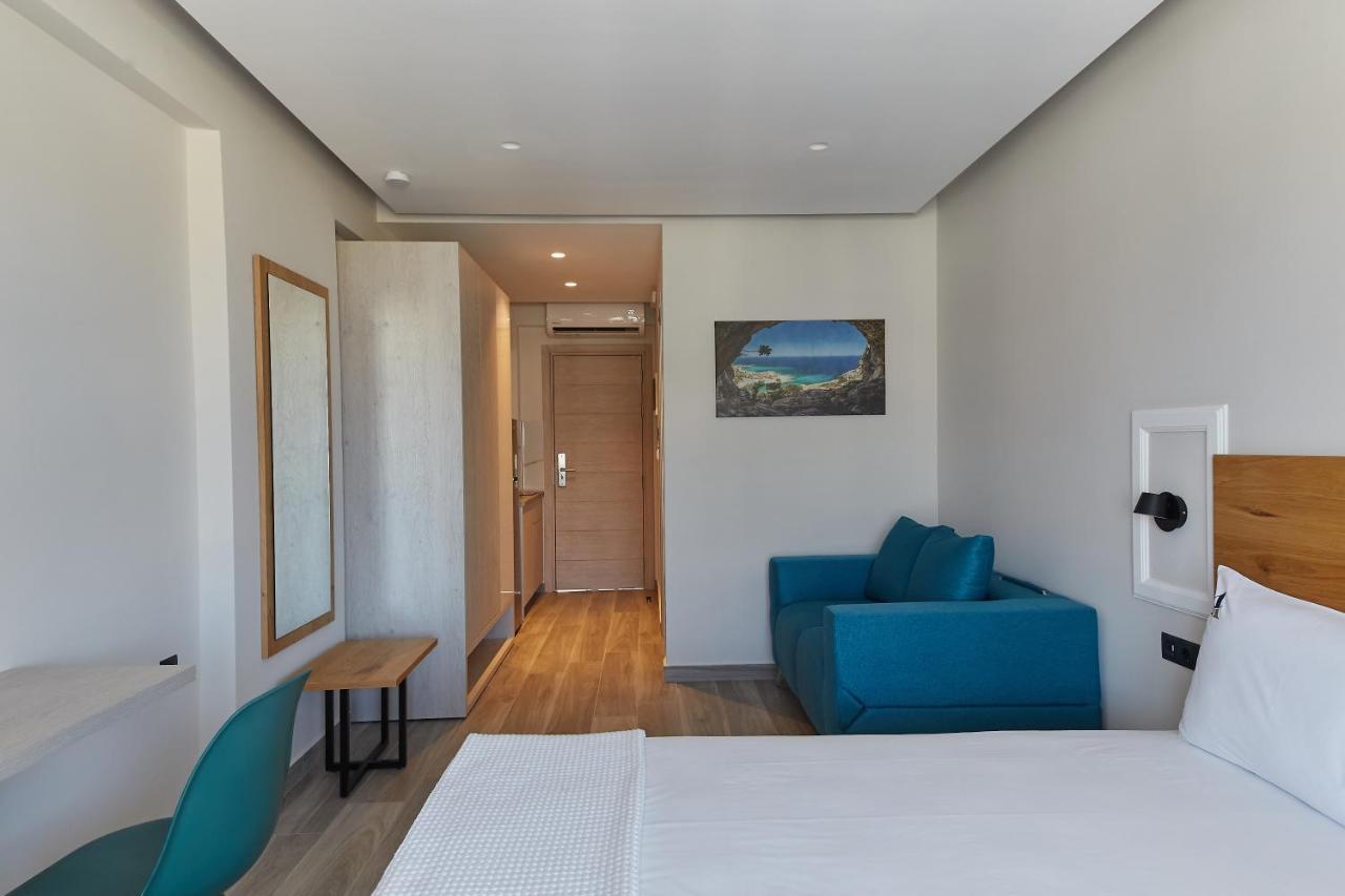 Albatros Luxury Suites Vrasná 외부 사진